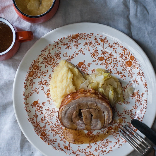 Pork Belly, mashed potato, cabbage, mustard gravy and apple sauce RTE Micro Meal