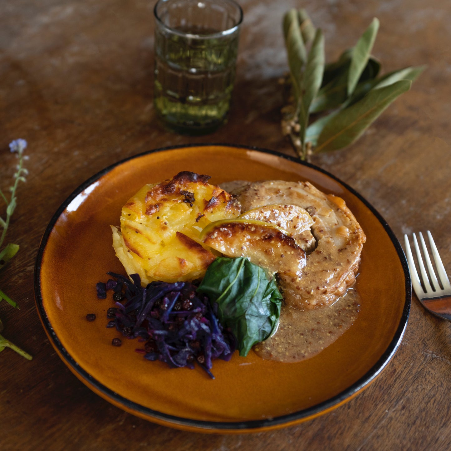 Pork Belly, Potato Gratin, Braised Red Cabbage & Green Beans RTE Micro Meal